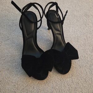 Primark Elegant Black Velvet Heels